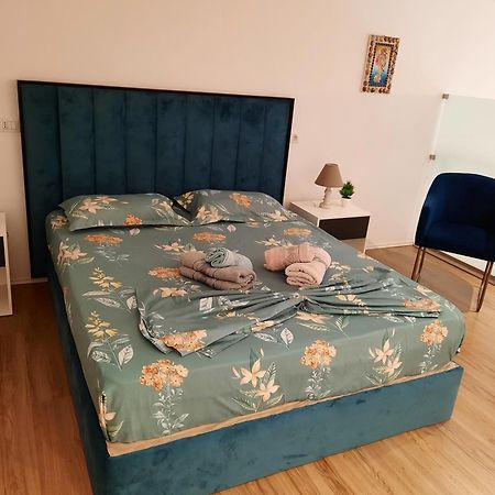 Apartament Me Qera Dublex Lungomare Vlorë Cameră foto