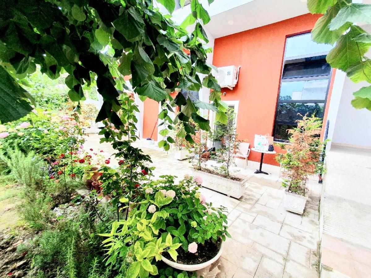 Apartament Me Qera Dublex Lungomare Vlorë Exterior foto