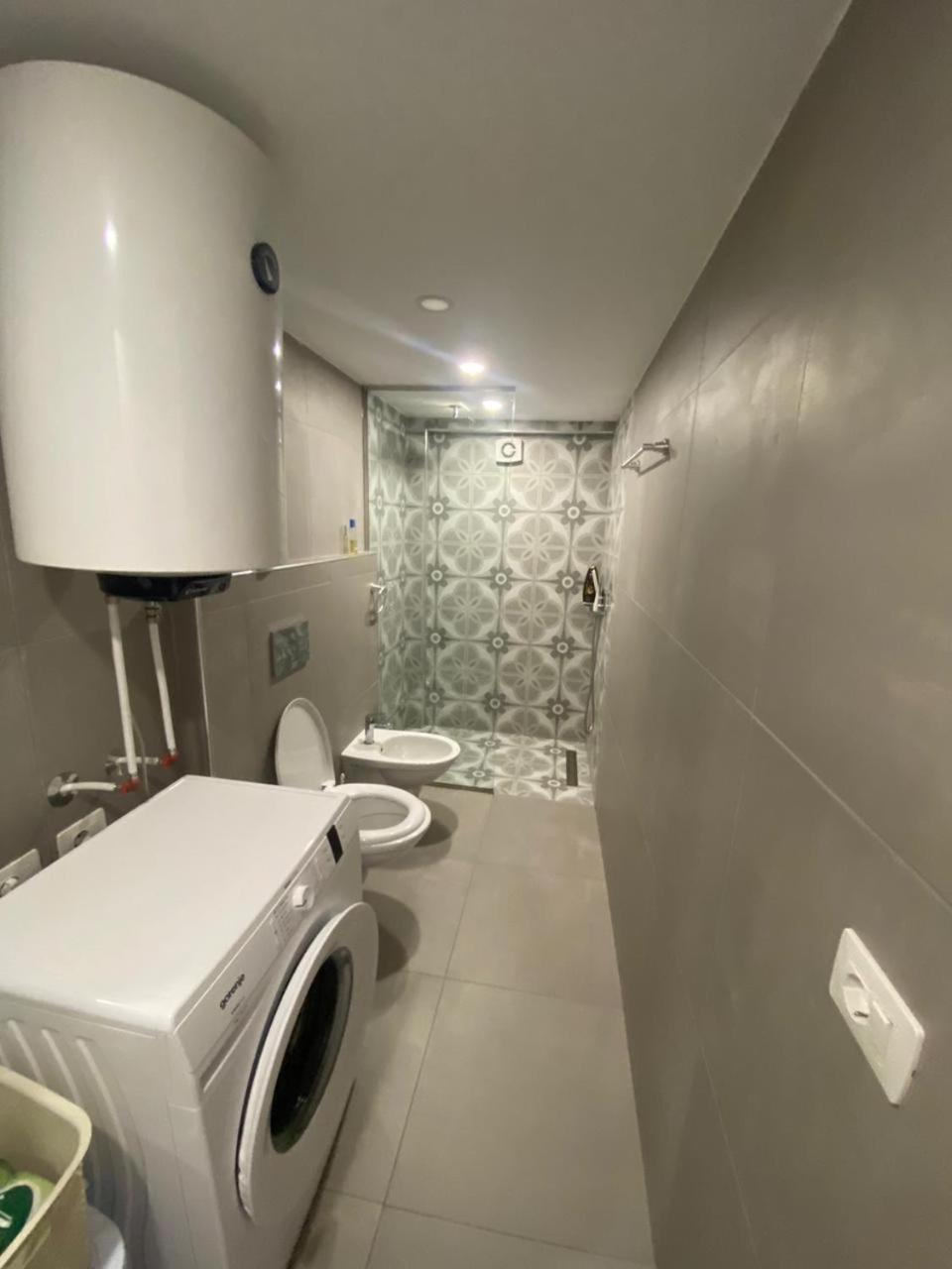 Apartament Me Qera Dublex Lungomare Vlorë Exterior foto